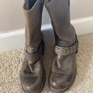 Women’s Frye boots